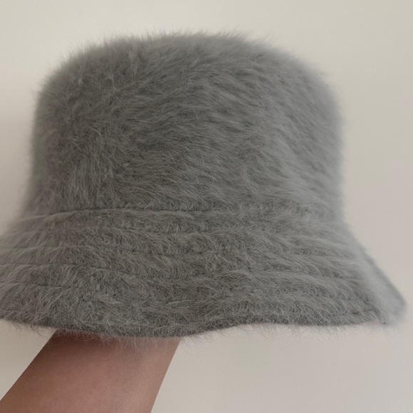 Kangol Soft Gray Furry Bucket Hat - Picture 8 of 10
